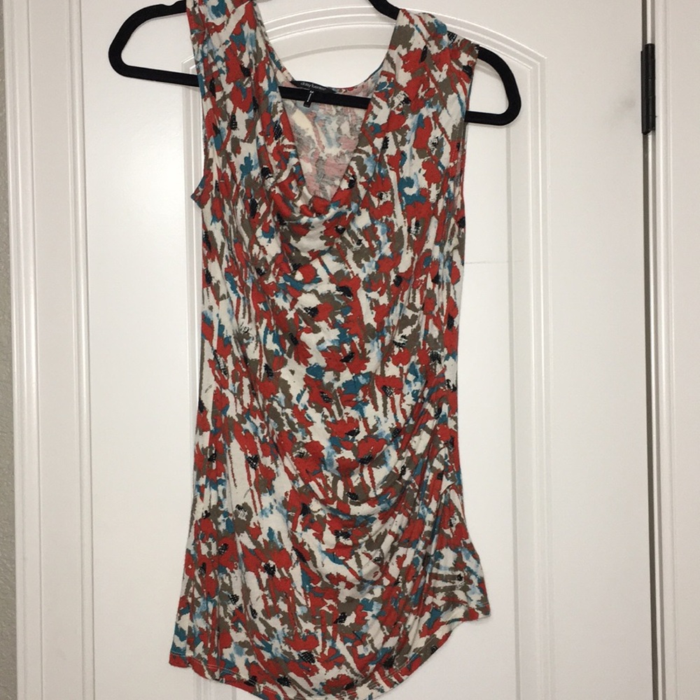 Daisy Fuentes sleeveless top